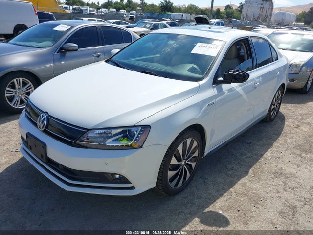 3VW637AJ3GM253612 Volkswagen 2016