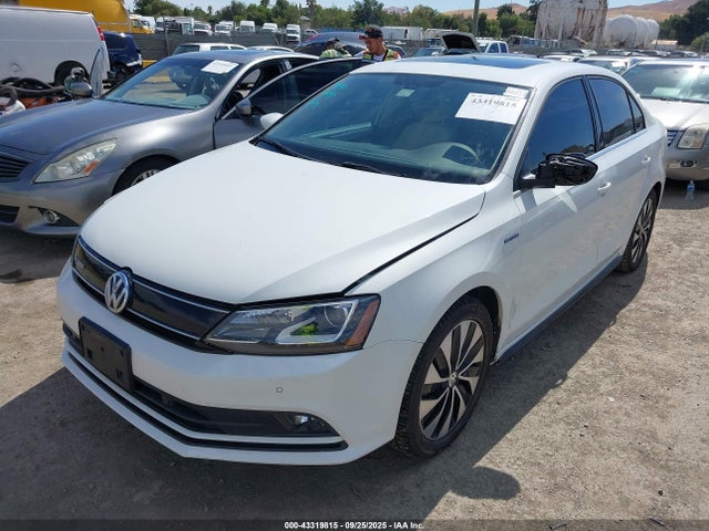 3VW637AJ3GM253612 Volkswagen 2016