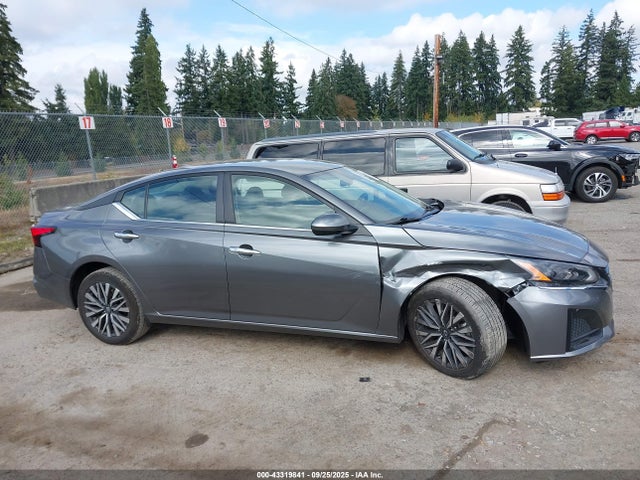 Nissan 2023 2023 1N4BL4DVXPN345908 Image 13