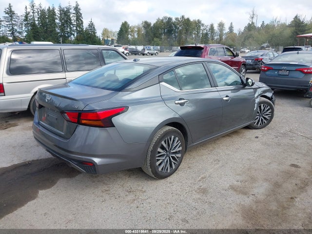 Nissan 2023 2023 1N4BL4DVXPN345908 Image 4