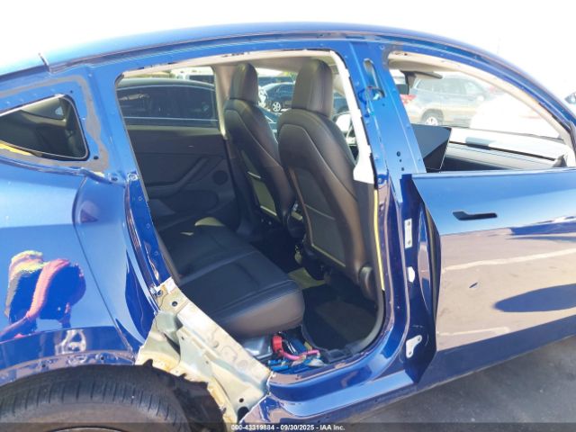 2020 TESLA MODEL Y 5YJYGDEE9LF014527 Photo 7