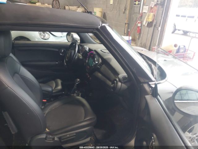 2019 MINI CONVERTIBLE WMWWG5C53K3D01499 Photo 4