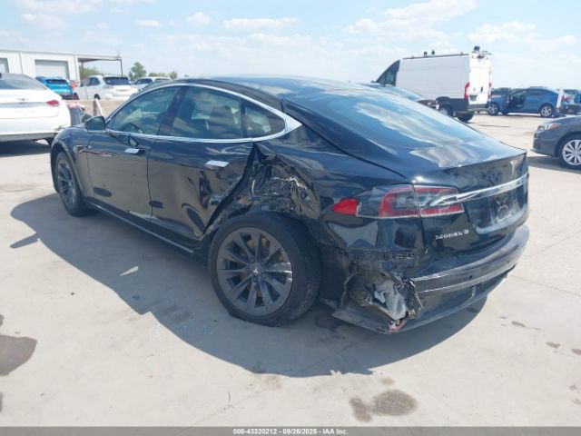 2019 TESLA MODEL S 5YJSA1E23KF302229 Photo 2