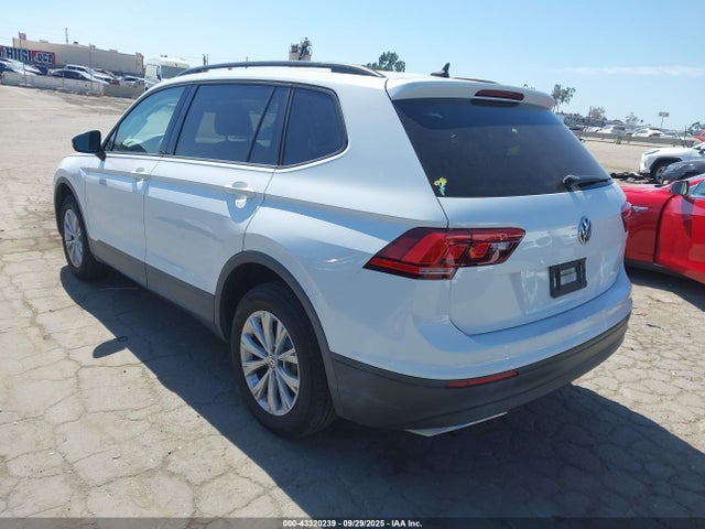 Volkswagen 2020 2020 3VV1B7AX7LM123543 Image 3