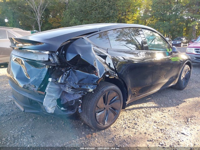 2026 TESLA MODEL Y 7SAYGDEDXTA454991 Photo 5