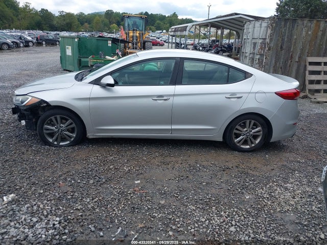 Hyundai ELANTRA SE 2017 5NPD84LF3HH023465 Image 15