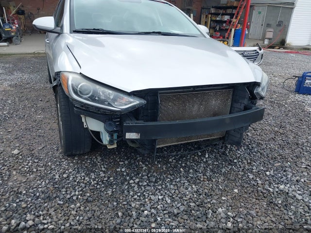 Hyundai ELANTRA SE 2017 5NPD84LF3HH023465 Image 6