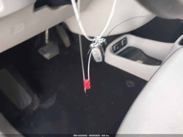 2018 CHRYSLER PACIFICA HYBRID 2C4RC1N78JR229978 Photo 10