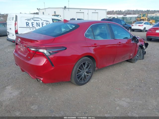 2021 TOYOTA CAMRY 4T1G11AKXMU429867 Photo 3