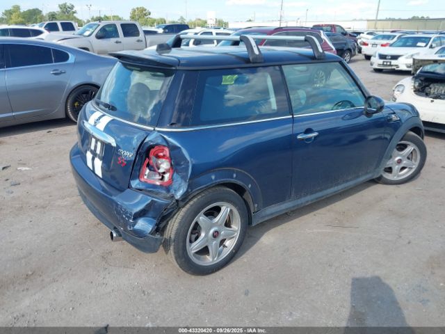 2010 MINI COOPER WMWMF3C54ATU76208 Photo 3