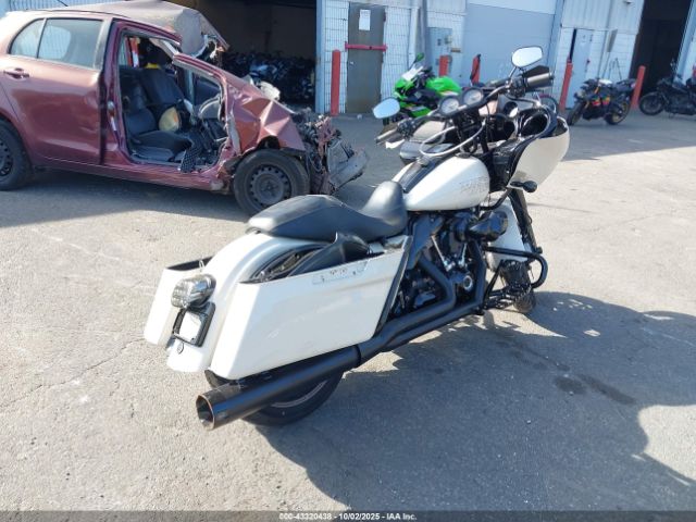 2023 HARLEY-DAVIDSON FLTRXST 1HD1ACL17PB617156 Photo 3