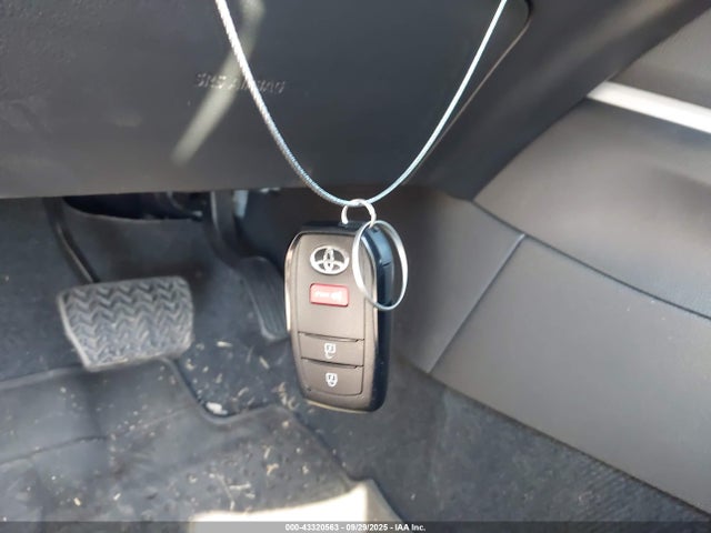 Aukcja sprzedaży 2025 Toyota Corolla Cross Hybrid Se, vin: 7MUFBABG5SV086156, numer aukcji: 43320563