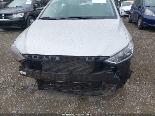 Hyundai mpi nu 2018 5NPD84LF5JH393726 Image 18