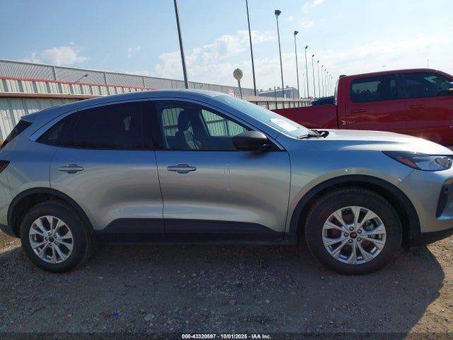 1FMCU9GN7PUA25239 Ford dragon gtdi