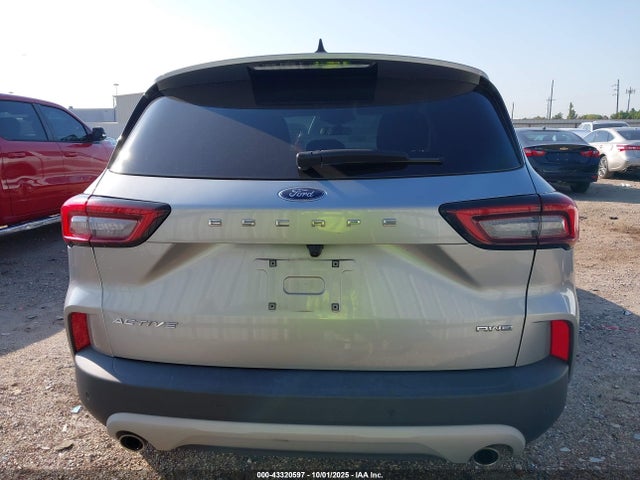 1FMCU9GN7PUA25239 Ford dragon gtdi