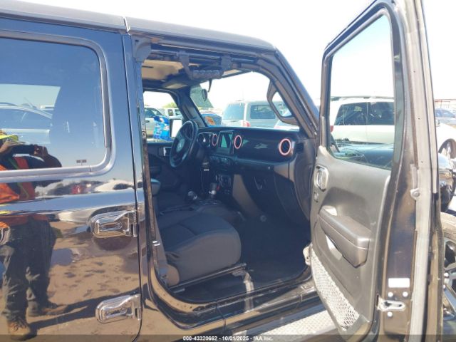 2021 JEEP WRANGLER UNLIMITED 1C4HJXDM1MW639917 Photo 4