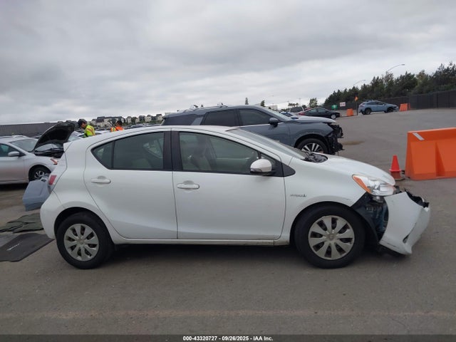 JTDKDTB37E1063927 Toyota 1nz-fxe+1lm