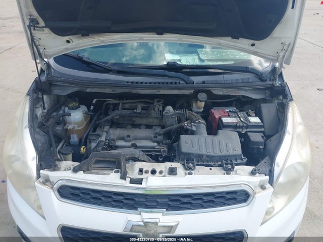 Chevrolet ll0 2014 KL8CF6S91EC434954 Image 10