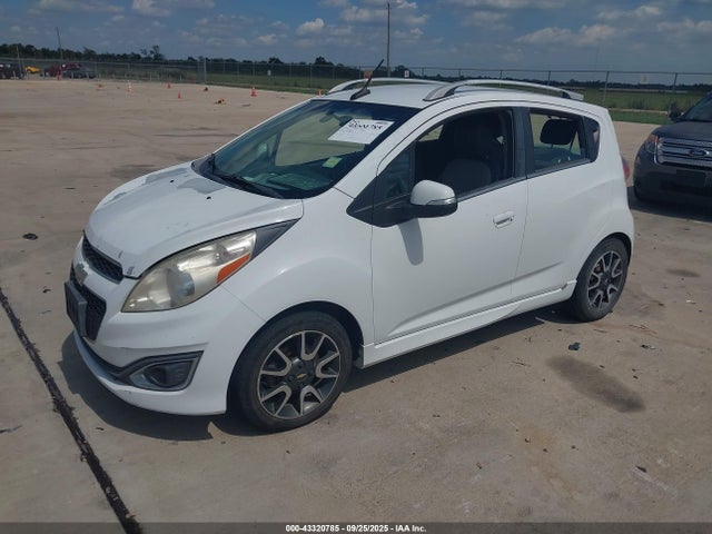 Chevrolet ll0 2014 KL8CF6S91EC434954 Image 2