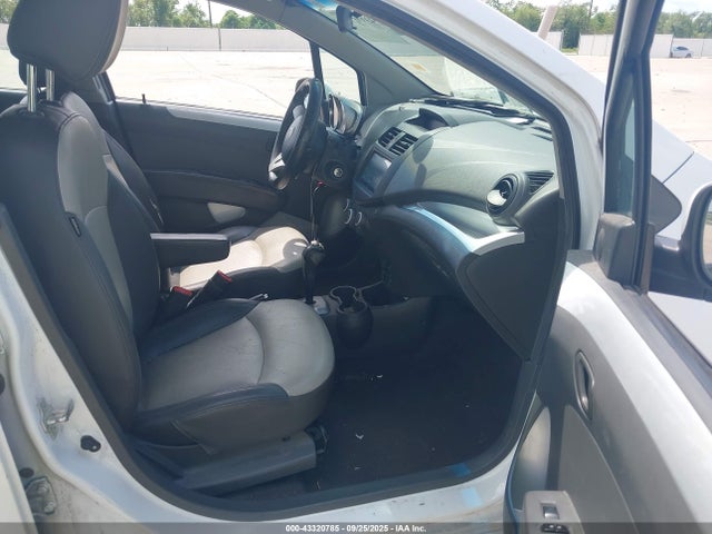 Chevrolet ll0 2014 KL8CF6S91EC434954 Image 5