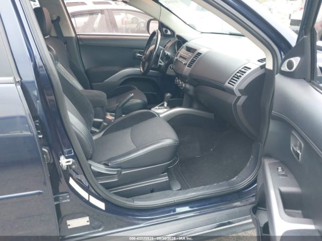 2013 MITSUBISHI OUTLANDER JA4JT3AW7DU011425 Photo 4