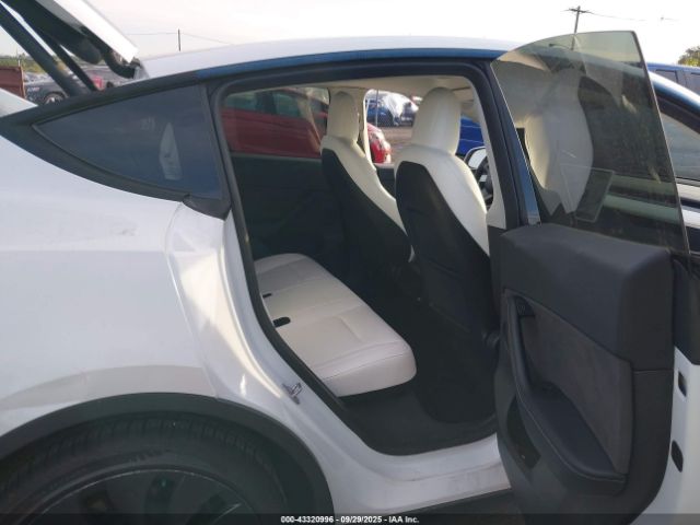 2022 TESLA MODEL Y 7SAYGDEF9NF546133 Photo 7