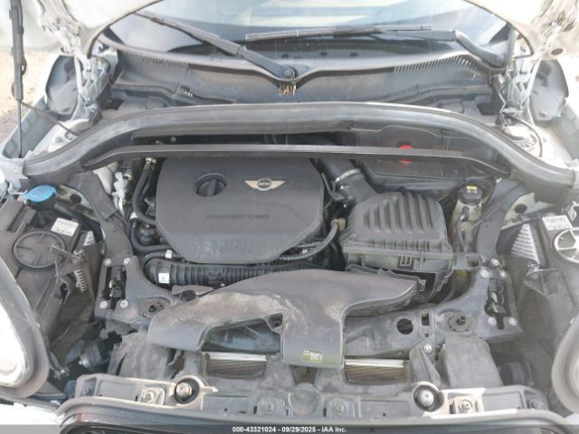 2019 MINI COUNTRYMAN WMZYT5C53K3E69831 Photo 9