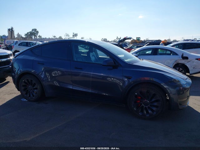 7SAYGDEFXNF488856 Tesla Model Y