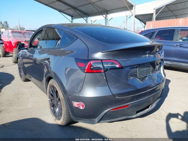 2022 TESLA MODEL Y 7SAYGDEFXNF488856 Photo 2