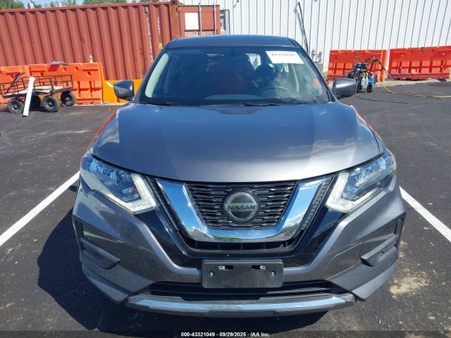 Продаж на аукціоні авто 2018 Nissan Rogue S, vin: 5N1AT2MT8JC751855, номер лоту: 43321049