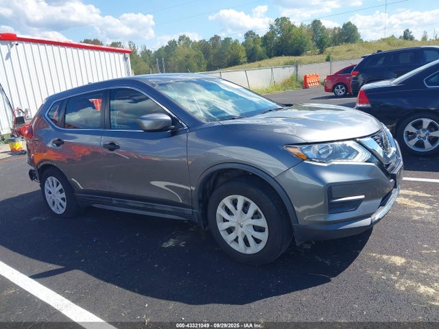 Продаж на аукціоні авто 2018 Nissan Rogue S, vin: 5N1AT2MT8JC751855, номер лоту: 43321049