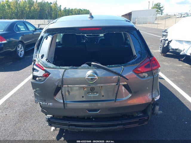 Продаж на аукціоні авто 2018 Nissan Rogue S, vin: 5N1AT2MT8JC751855, номер лоту: 43321049