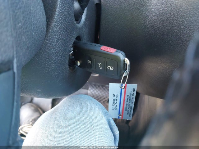 WVGBV7AX4FW602366 Volkswagen Tiguan