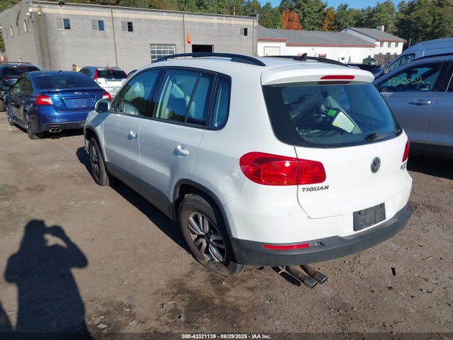 WVGBV7AX4FW602366 Volkswagen Tiguan
