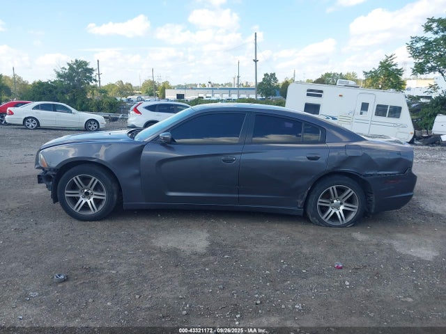2C3CDXBG7EH324672 Dodge 2014