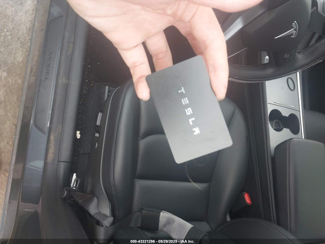 2023 TESLA MODEL Y 7SAYGDEDXPF944310 Photo 10