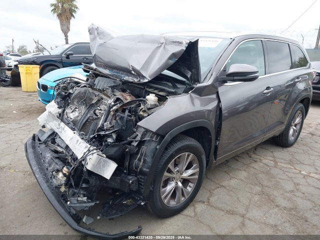 5TDKKRFH5ES030328 Toyota 2gr-fe
