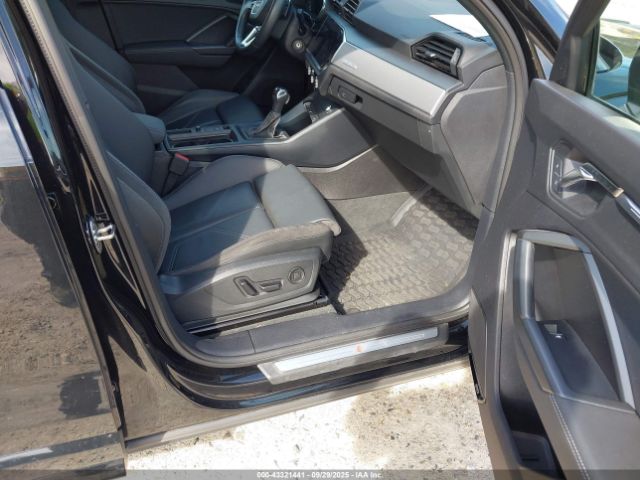 2022 AUDI Q3 WA1EECF38N1122367 Photo 4