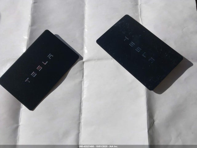 2024 TESLA MODEL Y 7SAYGDEE2RA281310 Photo 10