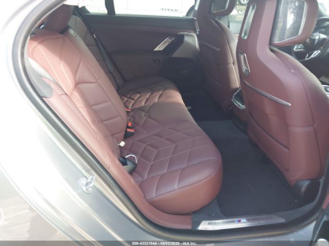 2024 BMW 760 WBA33EJ05RCR70449 Photo 7