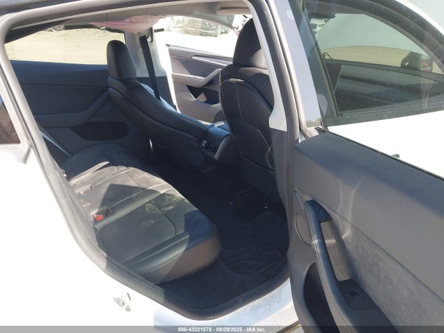 2023 TESLA MODEL Y 7SAYGDEE0PA128650 Photo 7