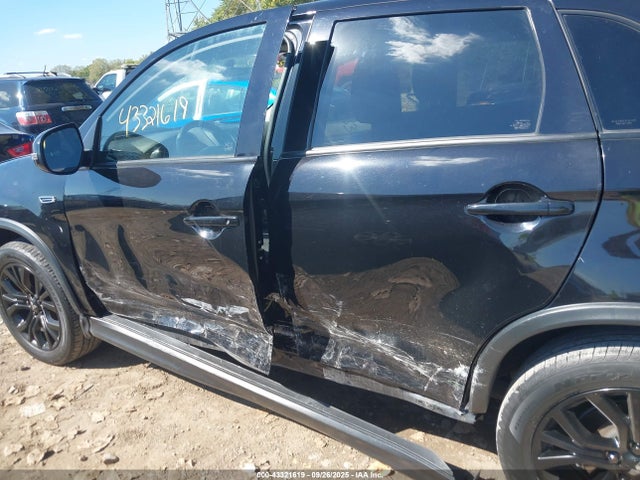 2018 MITSUBISHI OUTLANDER SPORT JA4AP3AU3JU009590 Photo 5