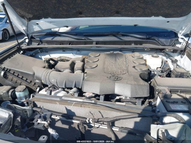 2024 TOYOTA 4RUNNER JTENU5JR4R6252795 Photo 9