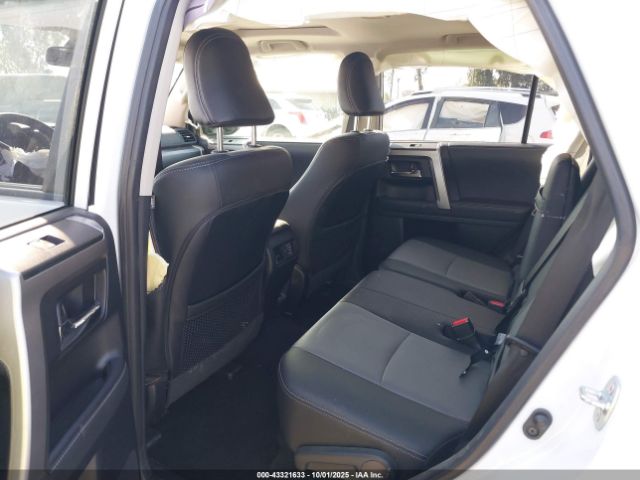 2024 TOYOTA 4RUNNER JTENU5JR4R6252795 Photo 7