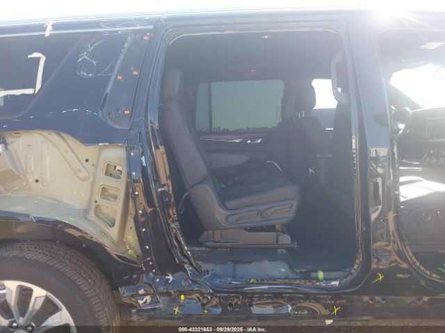 2021 GMC YUKON XL 1GKS2JKL9MR436464 Photo 7