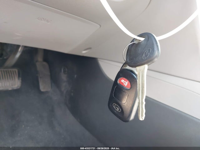 Hyundai Elantra 2017 5NPD74LF6HH204370 Image 11