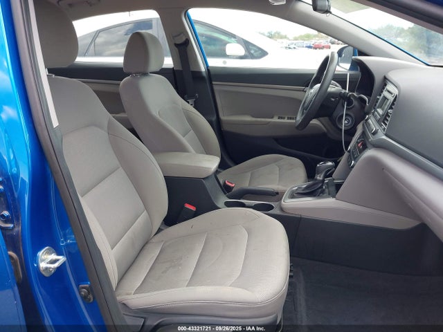 Hyundai Elantra 2017 5NPD74LF6HH204370 Image 5