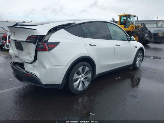 2020 TESLA MODEL Y 5YJYGDEE7LF057490 Photo 3