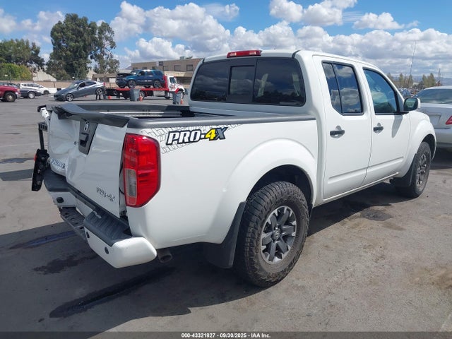 1N6AD0EV9JN748387 Nissan 2018