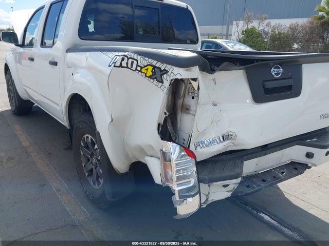 1N6AD0EV9JN748387 Nissan 2018